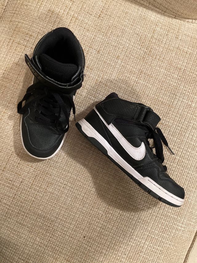 mostrar Sueño colorante Tenis de Nike - talla 35 de segunda mano por 15 € en Santa Cruz de Tenerife en WALLAPOP mostrar Sueño colorante Tenis de Nike - talla 35 de segunda mano por 15 € en Santa Cruz de Tenerife en WALLAPOP