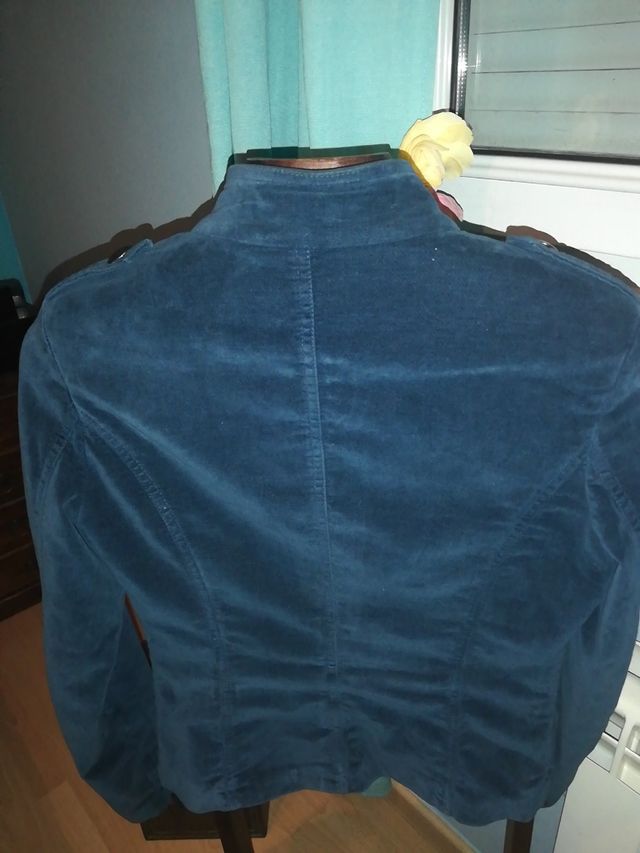 Cazadora tipo  Casaca militar.