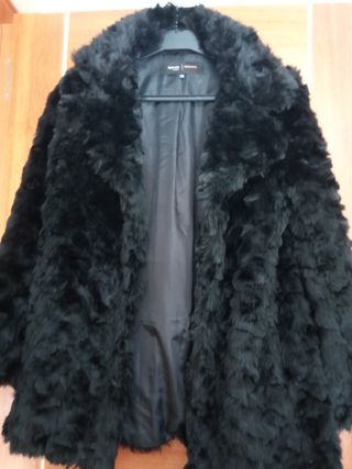 Abrigo pelo El corte Inglés de segunda mano por 30 EUR en Córdoba en  WALLAPOP