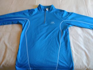 Sudadera \\/ forro polar hombre Decathlon. Talla s. de segunda mano por 5  EUR en Mérida en WALLAPOP