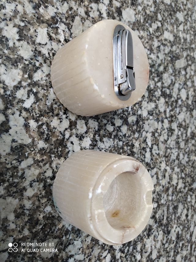 Conjunto de cenicero y mechero vintage