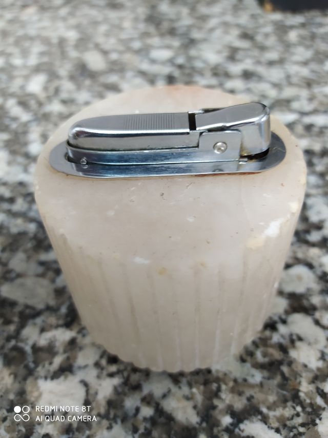 Conjunto de cenicero y mechero vintage