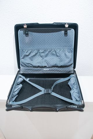 MALETA PEQUEÑA EXTENSIBLE 55/23CM SAMSONITE EASY ACCES STACKD