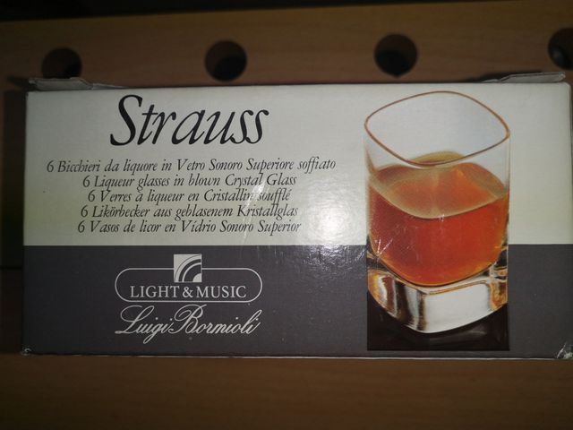 Vasos de cristal Luigi Bormioli (tamaño chupito)