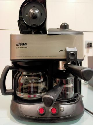 Cafetera dueto ufesa. Usada de segunda mano por 35 EUR en Portugalete en  WALLAPOP