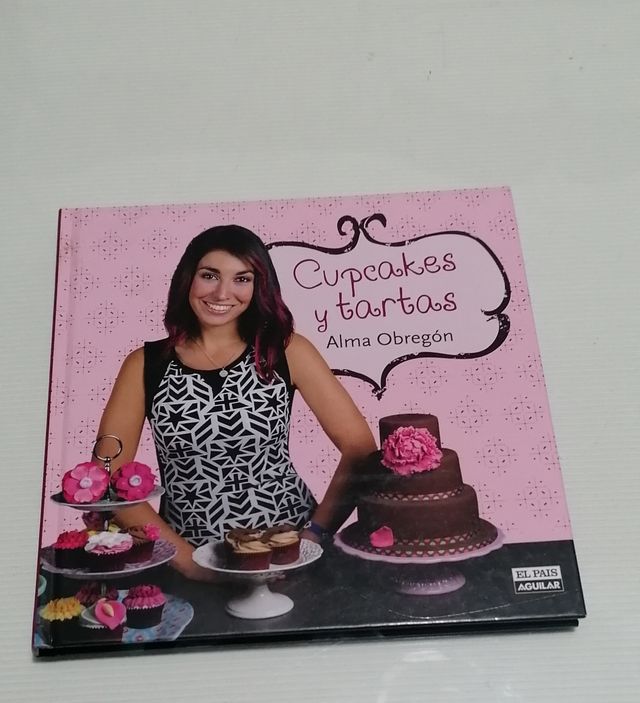 Lote de libros de reposteria.