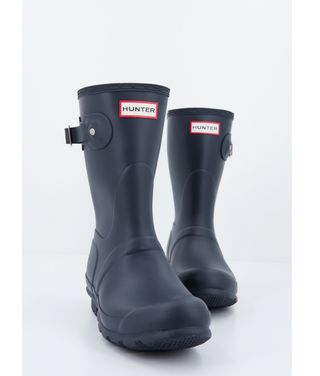 Botas hunter caña baja color negro de segunda mano por 60 EUR en Valencia  en WALLAPOP