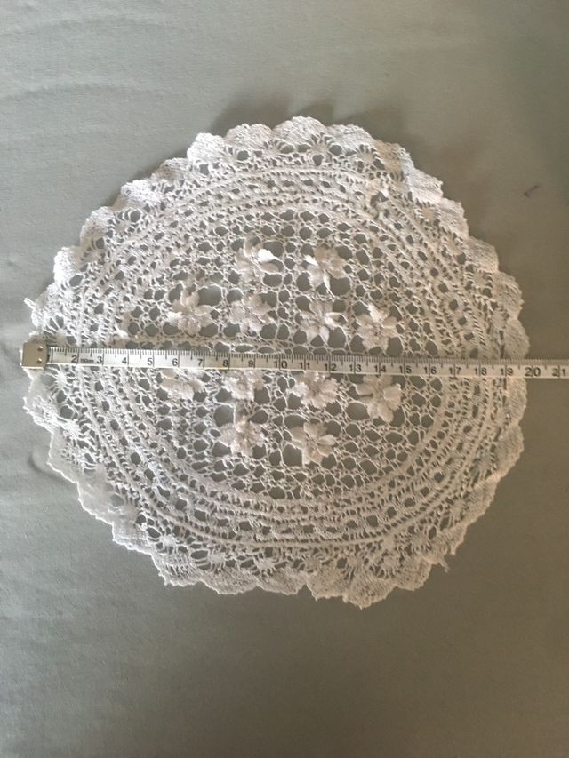 Panno in pizzo all'uncinetto