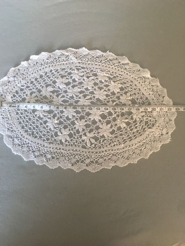Panno in pizzo all'uncinetto