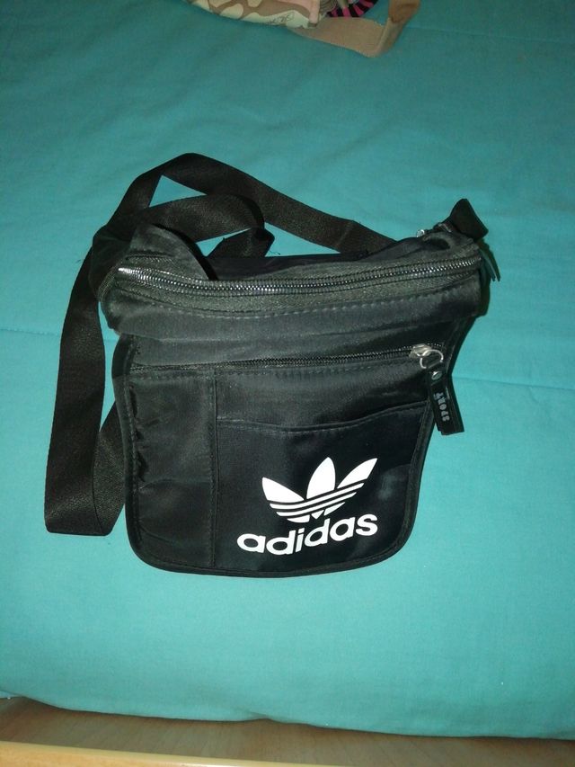 esperanza mucho esconder Bandolera pequeña adidas de segunda mano por 10 € en Fuenlabrada en WALLAPOP esperanza mucho esconder Bandolera pequeña adidas de segunda mano por 10 € en Fuenlabrada en WALLAPOP