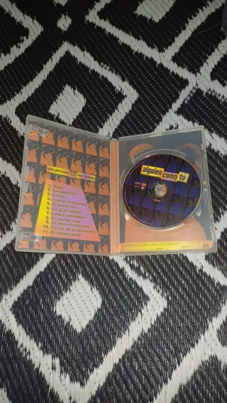 ALGUIEN COMO TÚ: DESCATALOGADA DVD
