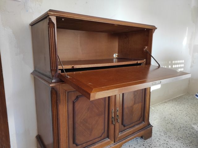 ÚLTIMO PRECIO: BURÓ CLÁSICO