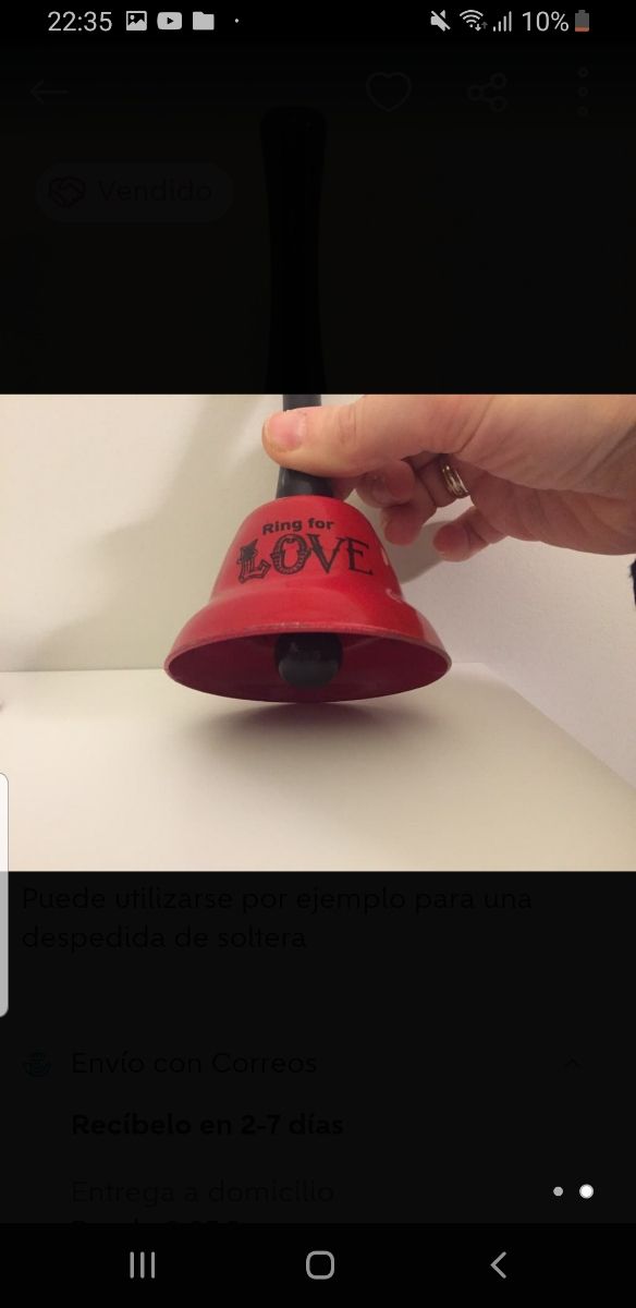 campana roja con el mensaje ring for love