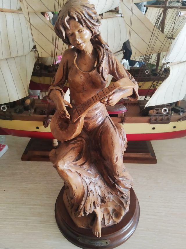 ESCULTURA TERRACOTA FIRMADA G. GUSSELLA