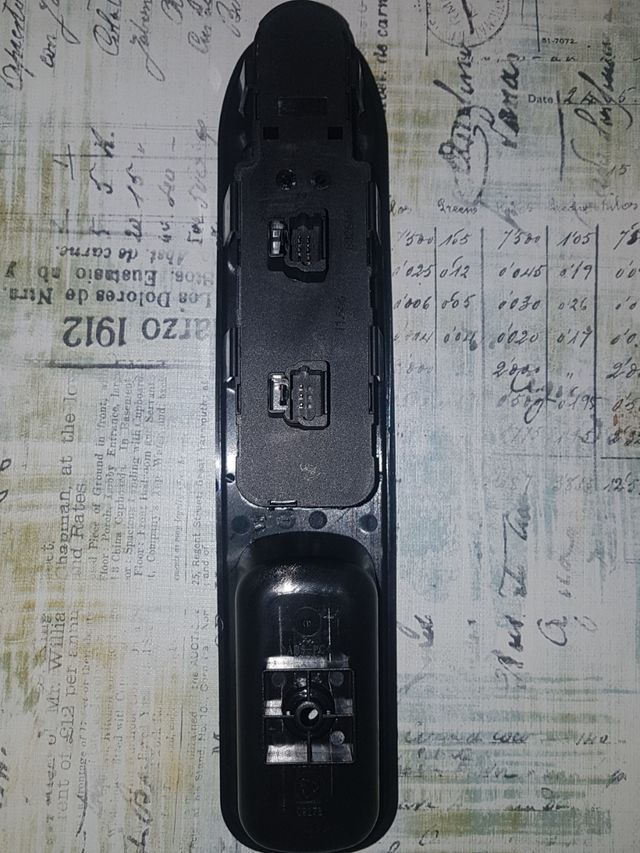 interruptor ventanilla y embellecedor