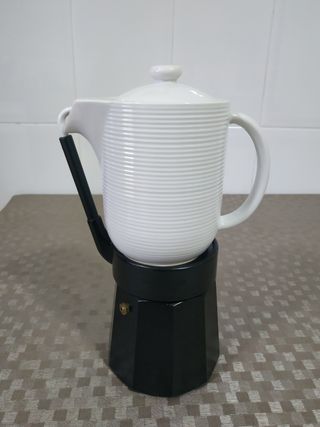 Cafetera de segunda mano por 15 EUR en Benirredrà en WALLAPOP