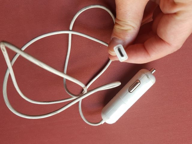 Cargador micro USB coche