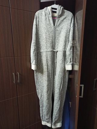 Pijama Mono Oysho de segunda mano por 9 EUR en Altamira en WALLAPOP