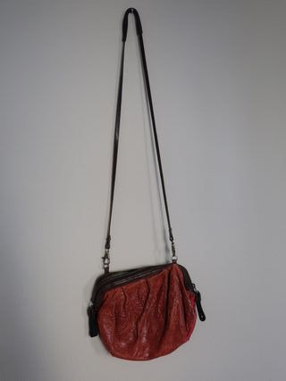 Bolso piel rojo Beatriz Furest de segunda mano por 30 EUR en Barcelona en  WALLAPOP
