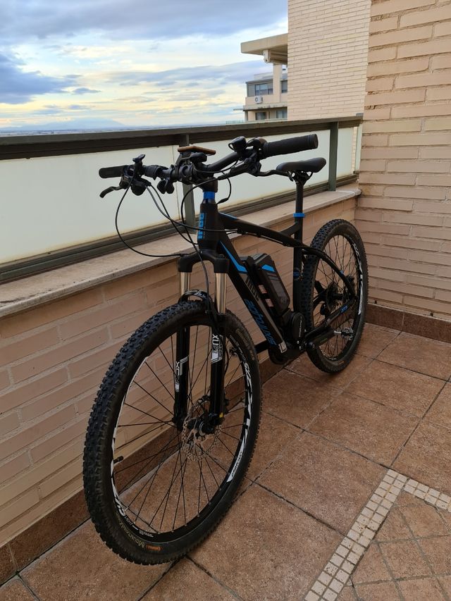 Bicicleta eléctrica motor central de segunda mano por 1.600 € en