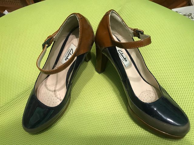 Autónomo compañero Margarita Zapatos 36 Clarks de piel charol 3 con plataforma de segunda mano por 33 € en Bilbao en WALLAPOP Autónomo compañero Margarita Zapatos 36 Clarks de piel charol 3 con plataforma de segunda mano por 33 € en Bilbao en WALLAPOP