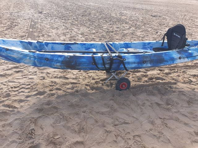 Kayak de pesca para 2 adultos y un niño de segunda mano por 600 € en