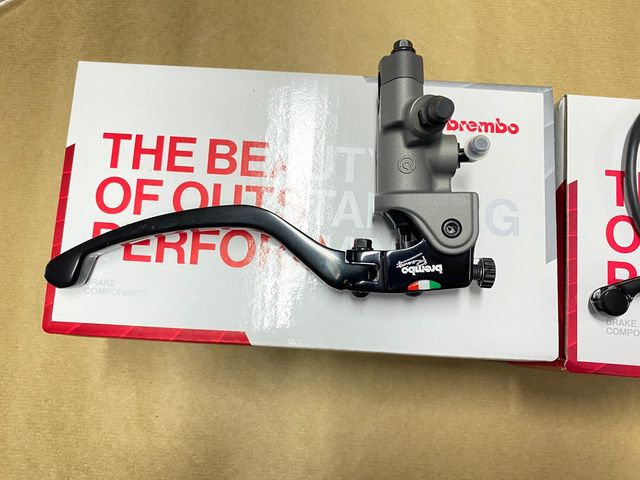 Bomba de freio Brembo rcs19