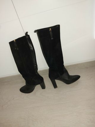 Botas altas mujer Massimo Dutti número 40 de segunda mano por 13 EUR en  Soto de La Moraleja en WALLAPOP