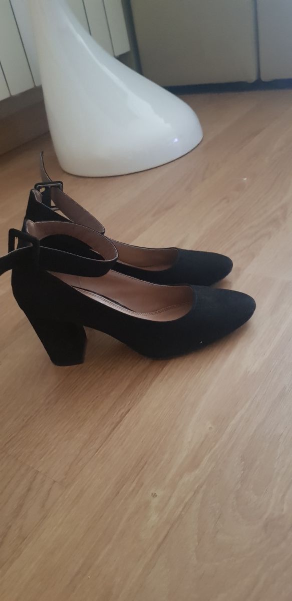 Zapatos negros salon