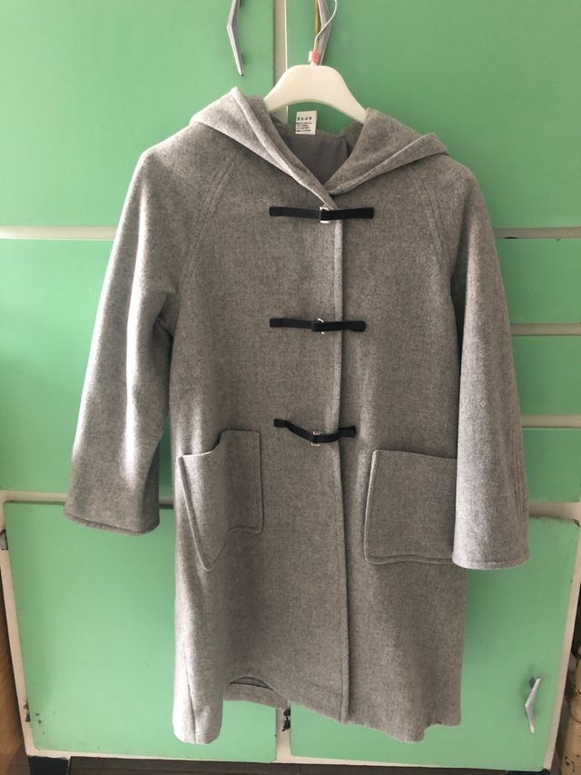Abrigo/trenka T-10/12 gris con capucha