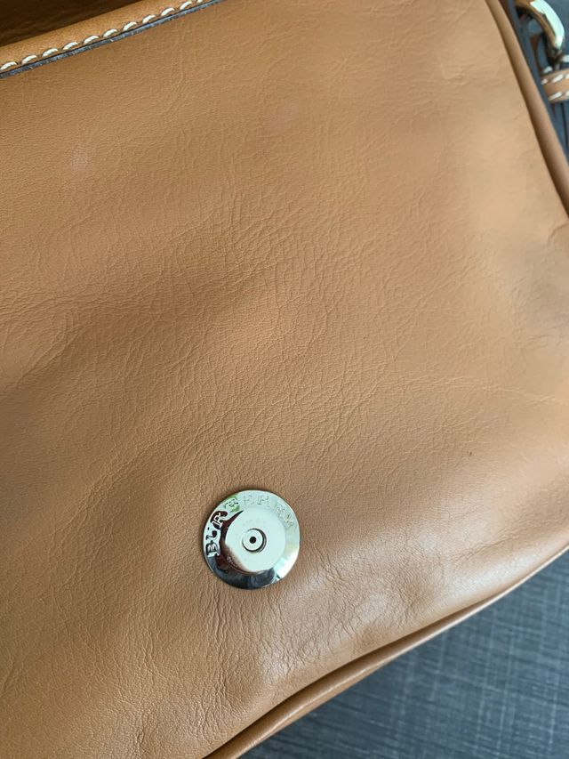Bandolera Burberry cuero auténtico