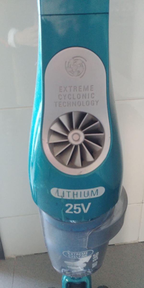 Aspiradora escoba Rowenta Cyclonic Lithium 25V