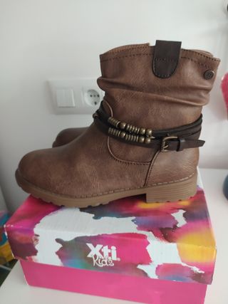Botas marrones Xti oferta!! de segunda mano por 12 EUR en Valencia en  WALLAPOP