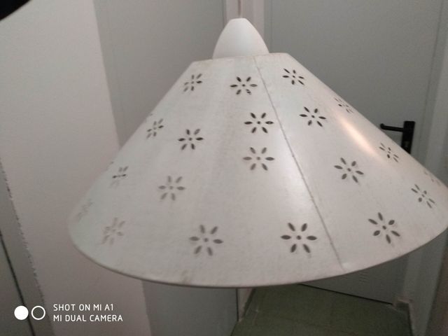 Lámpara techo blanca