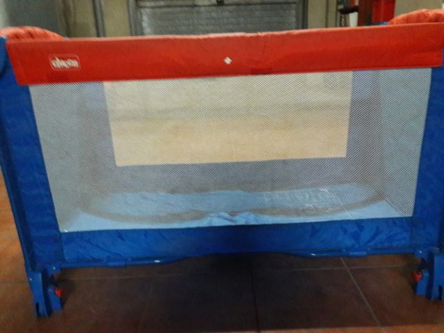 Cuna parque de viaje Chicco.