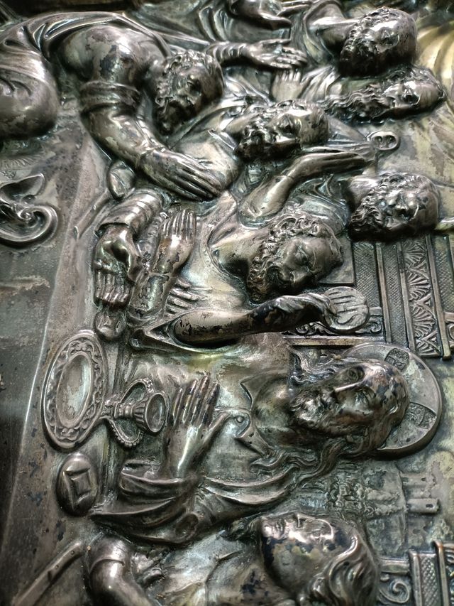 Sagrada Cena bañada en plata