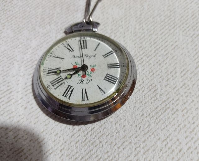 Antiguo reloj de bolsillo Prince Royal funcionando
