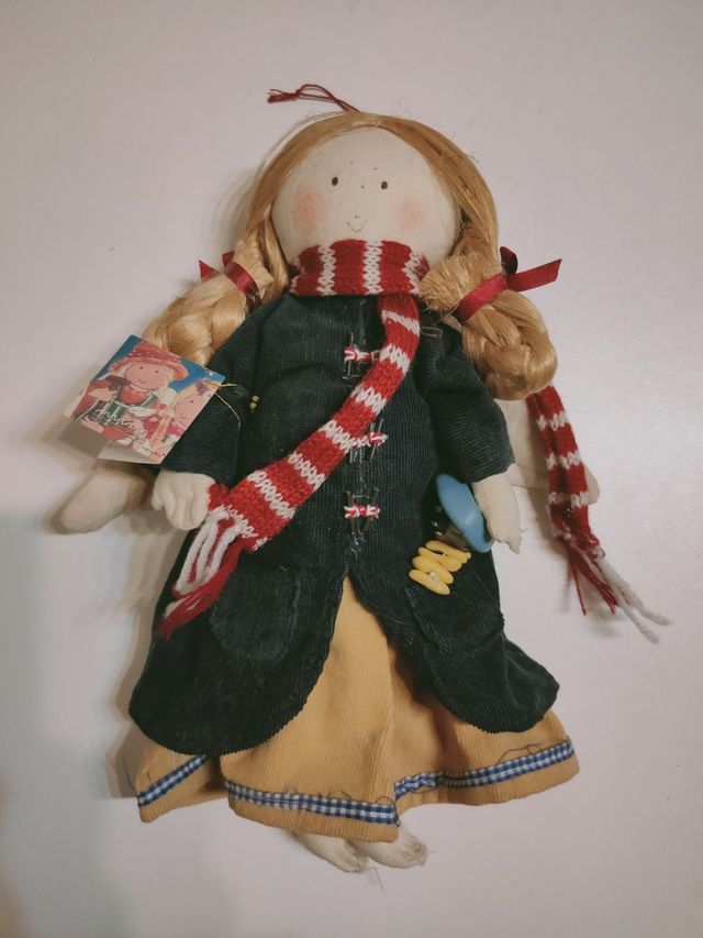 Muñeca trapo vintage "ángel de enero"