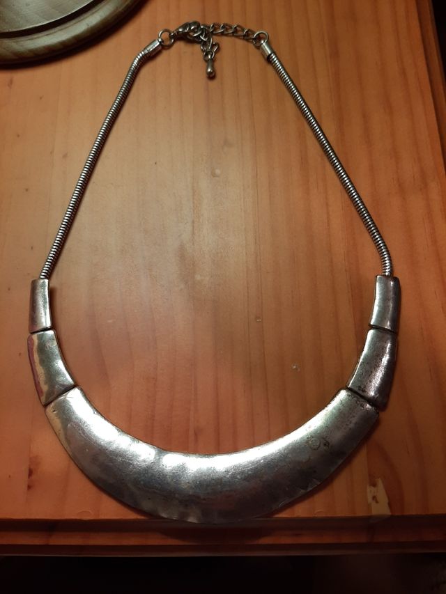 Collar corto en plateado