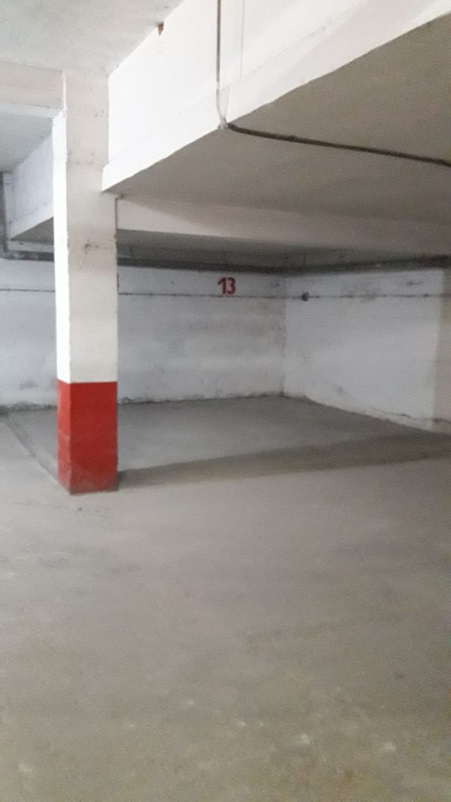 amplia plaza de garaje en sta catalina