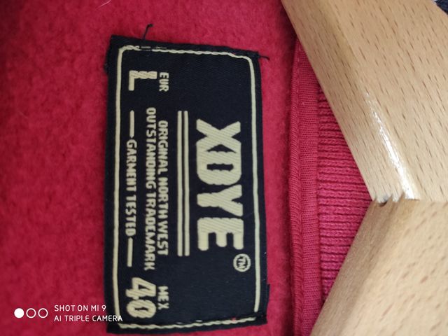 Sudadera Roja universitaria