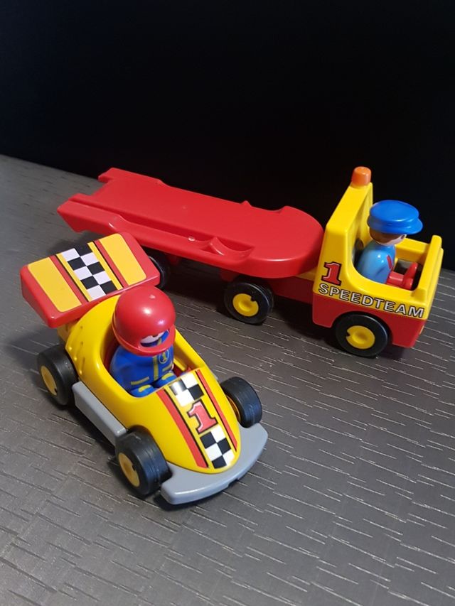 Grúa y coche carreras Playmobil 123