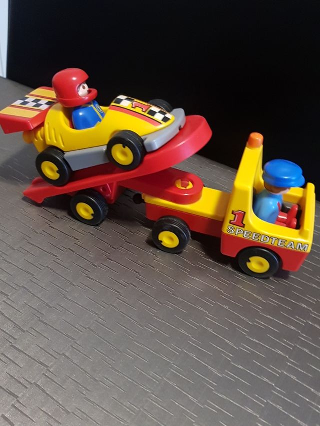 Grúa y coche carreras Playmobil 123