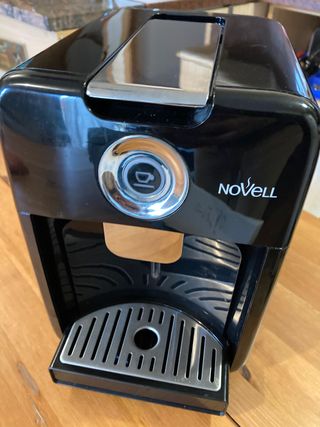 Cafetera Novell de segunda mano por 30 EUR en Vilafranca del Penedès en  WALLAPOP