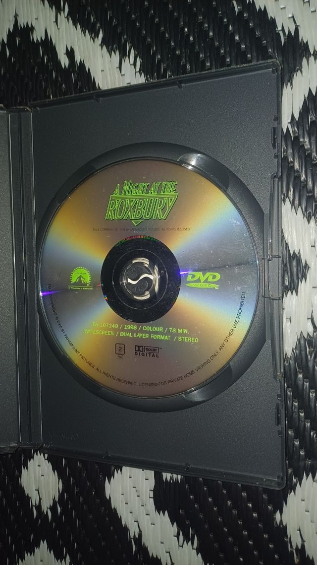 MOVIDA EN EL ROXBURY SÚPER DESCATALOGADA DVD