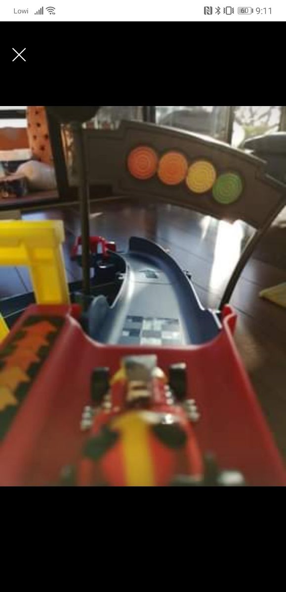 Mickey y los superpilotos, pista de entrenamiento