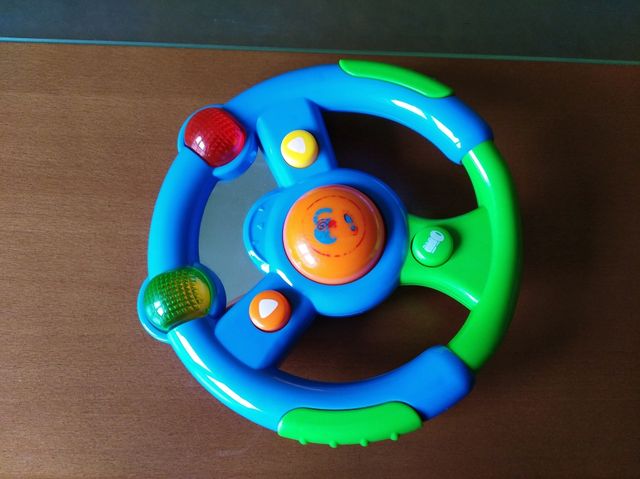 volante con sonidos y luces