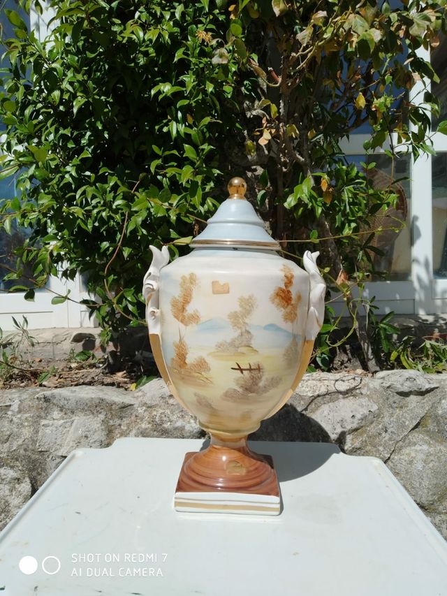 jarron con tapa pintado a mano