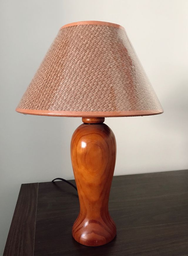 Lámpara de mesa 40cm a estrenar