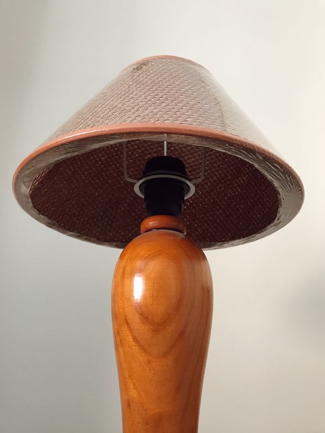 Lámpara de mesa 40cm a estrenar